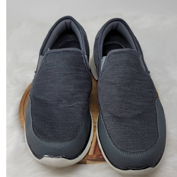 Skechers Casual Comfort Walking Athletic Memory Foam Slip On Men's Shoes 13 - Picture 1 of 7